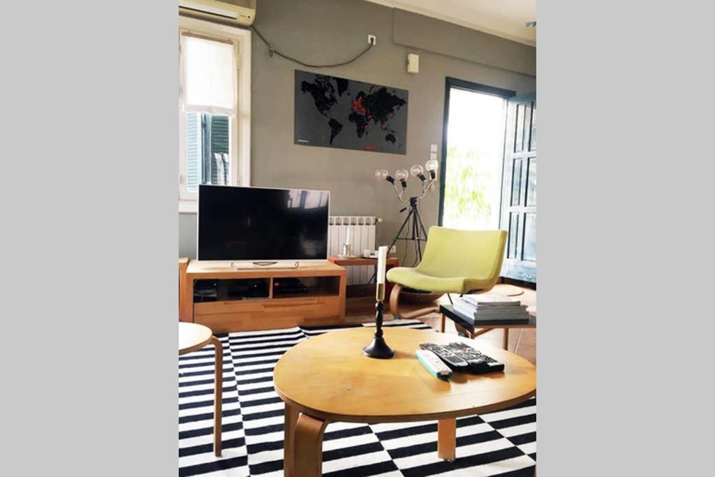 Mid Century 3 Bdr City Centre Townhouse アテネ エクステリア 写真